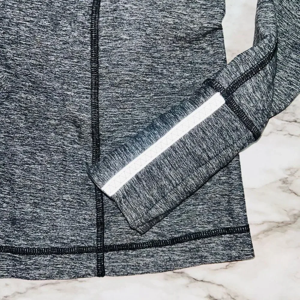 Lululemon Run Back on Track Hoodie Ponytail Hood Grey Women 4 Athleisure Active